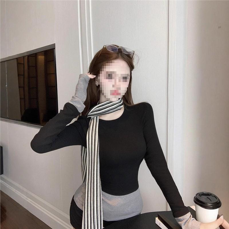 

Женский облегающий многослойный топ с полосатым хомутом и длинными рукавами для начала осени L