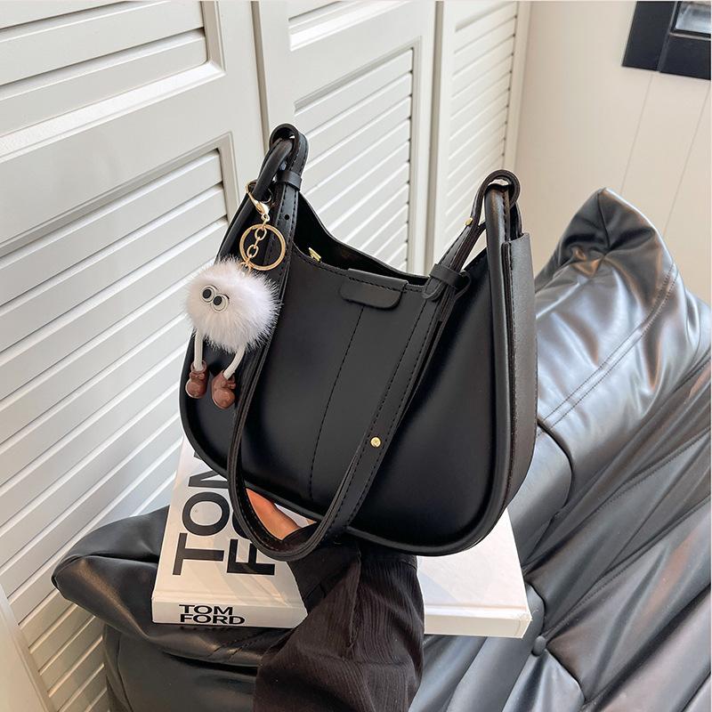 Stylish small bag, 2026 new women's bag, trendy versatile crossbody bag, shoulder shoulder underarm bucket bag