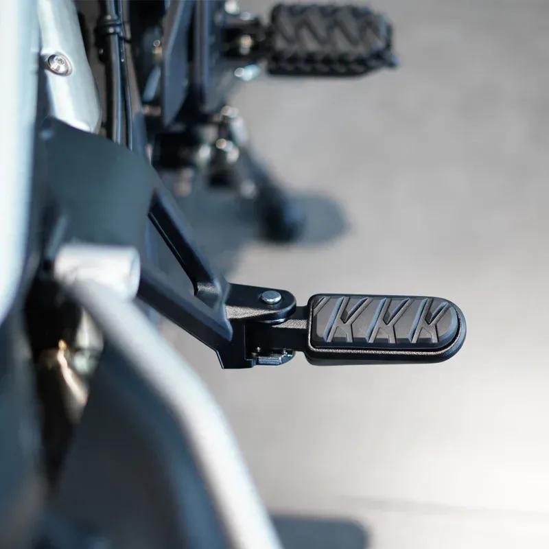 FOR CFMOTO CF800MT 800MT 700CL-X Motorcycle Parts Front and Rear Pedals Suitable for CFMOTO CF800MT MT800 CF800-5 700CL-X
