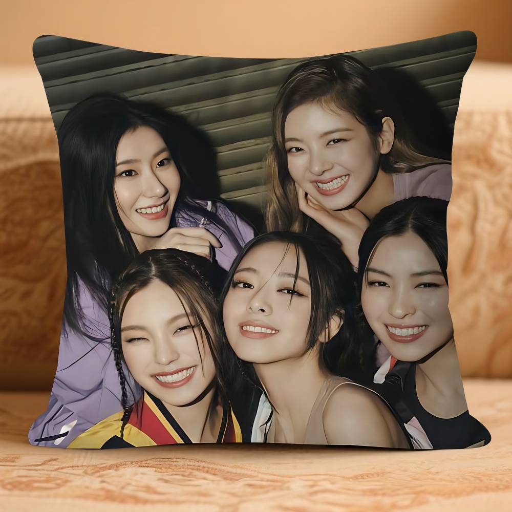 KPOP Group-I-ITZYS Pillow Cushion Cover Pillowcase Living Room Sofa Home Decor Customized