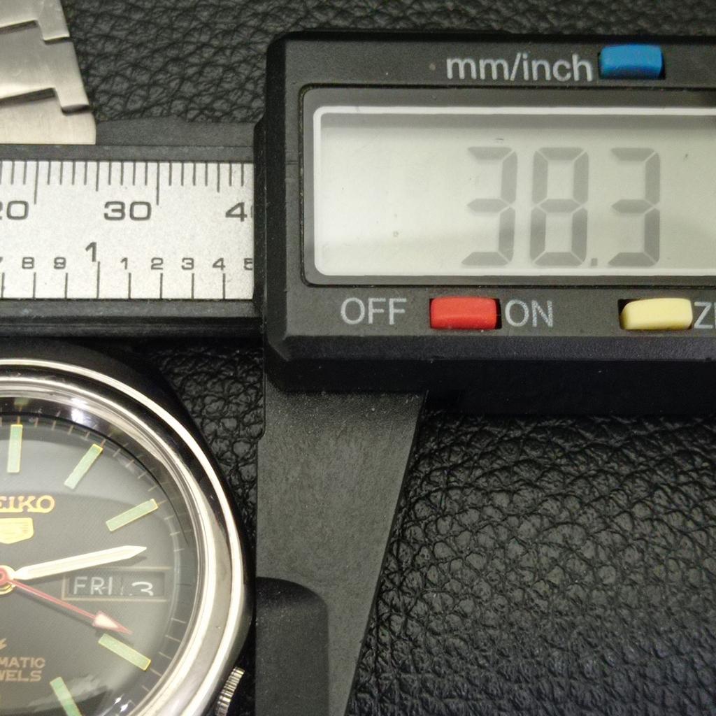 GENUINE VINTAGE SEIKO 5 AUTOMATIC 7019A JAPAN MENS BLACK DIAL WATCH a701910-5 R207-a701910