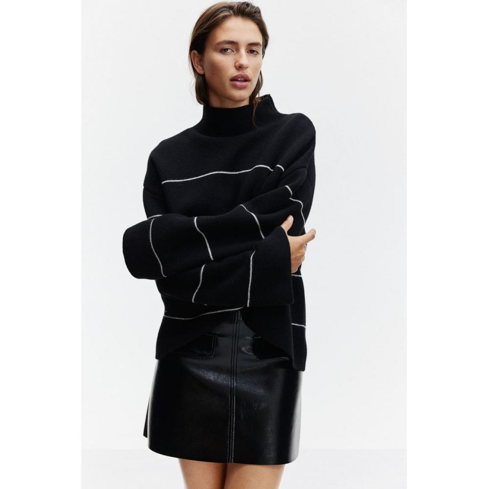 

H M Wool Blend Turtleneck Sweater Black Striped