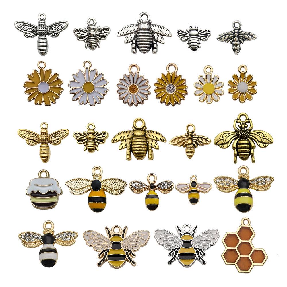 Drip Oil Bee Honey Pot Pendant Keychain Accessory