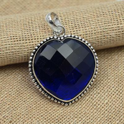 Im Labor hergestellter blauer Saphir-Edelstein-Anhänger aus 925er-Sterlingsilber, handgefertigter Schmuck