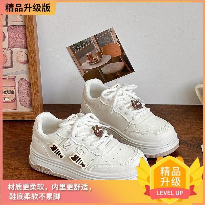 

Niche bread shoes women s summer platform new small fish versatile ins leisure sports heightening board shoes 40