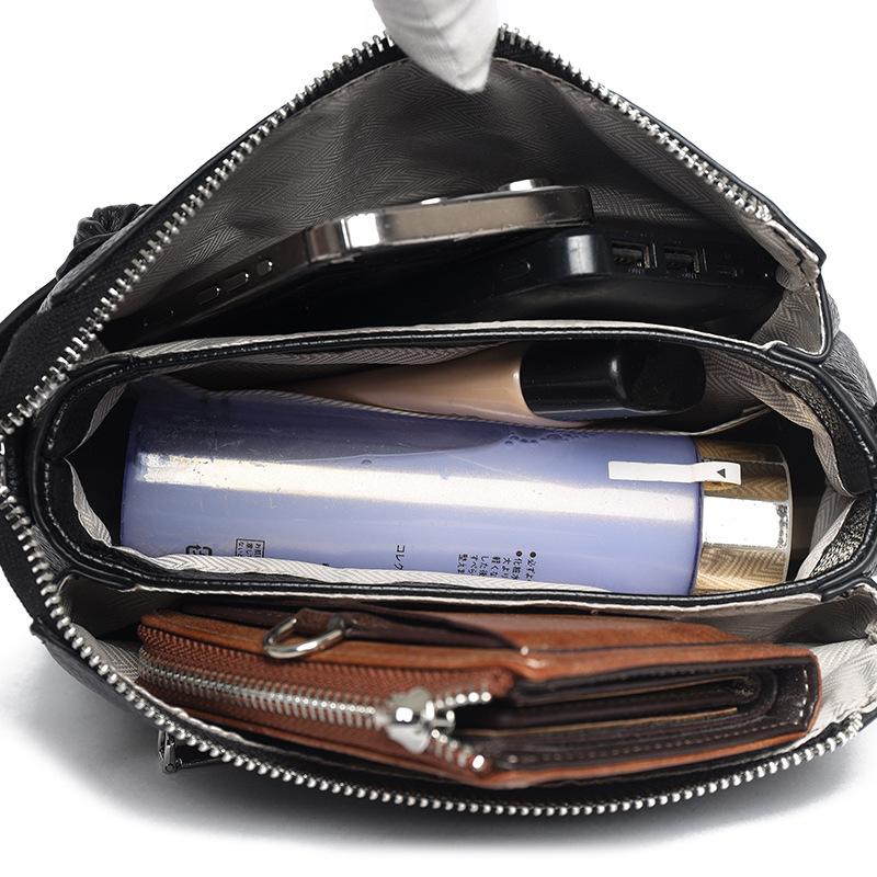 Women's Head Layer Cowhide Crossbody Bag -Fashion Hundred Square Shoulder Wallet Clip Multi Capacity Casual Commuter Storage Bag