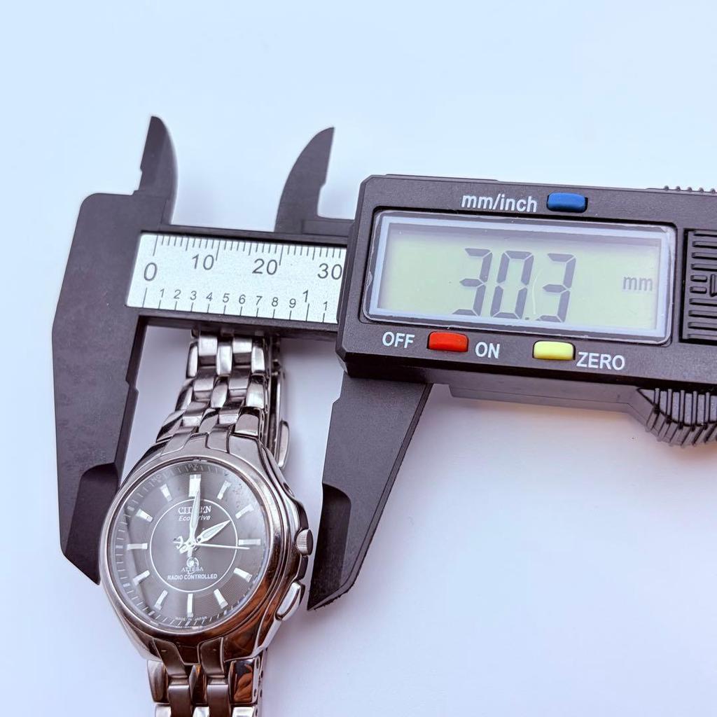 Used Operating CITIZEN ATTESA Eco-Drive Radio-controlled Watch Men's Beautiful condition