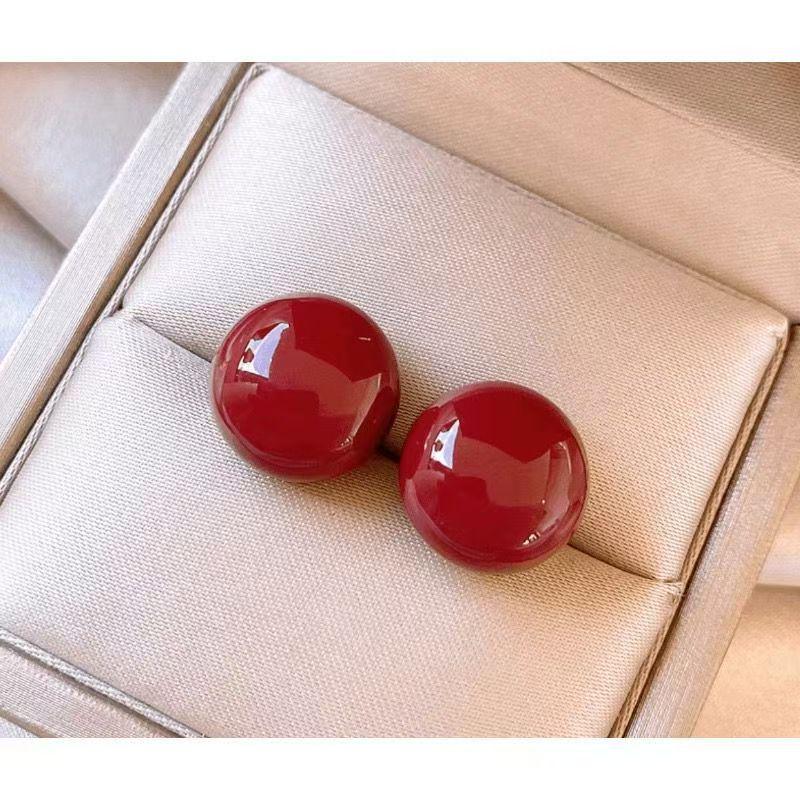 Elegant French Luxury Pearl Stud Earrings for Women - Stylish, Versatile & Sophisticated