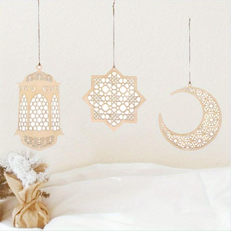 3Pcs Ramadan Wooden Ornaments Eid Mubarak Hanging Hollow Pendant Ramadan Party Wall Decorations Moon Star Lantern Shape Ornament for Muslim Islam