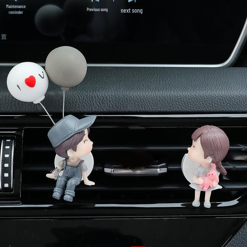 Car Air Vent Aromatherapy Kissing Couple Ornament - Creative Cartoon Perfume Decoration