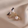 New Guofeng Fish Tail Diamond Pearl Brooch High-end Female Corsage Delicate Pin