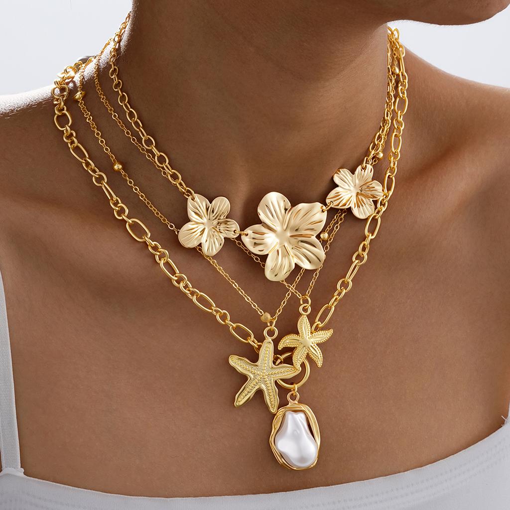 4Pcs/Set Shiny Shell Starfish Conch Flower Necklaces for Women Simple Imitation Pearl Gold Color Pendant Necklace Female Jewelry
