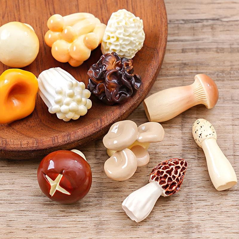 10pcs Mini Ornaments DIY Resin Mushroom Ornaments Cute Simulation Mushroom Black Fungus 11 Styles