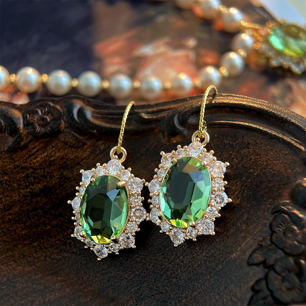 Elegant Vintage-Inspired Green Zirconia Stud Earrings Collection