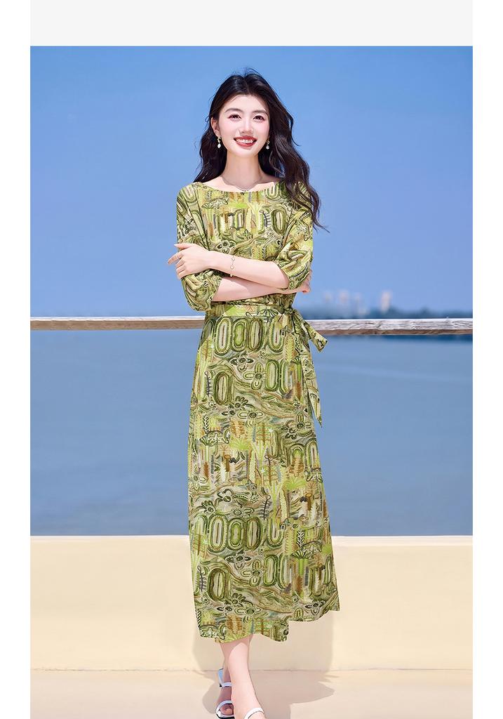 Design Sense Niche Fashion Temperament Slimming Dress for Small Figures