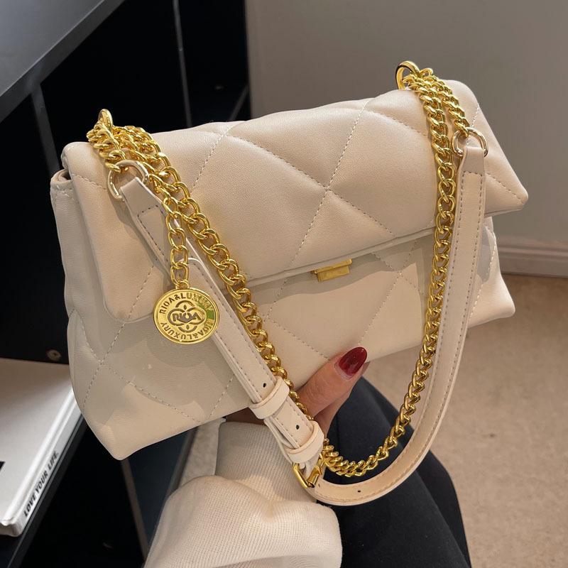 Premium textured bag women's spring and summer 2025 new trendy fashion diamond chain bag women's niche shoulder messenger bag