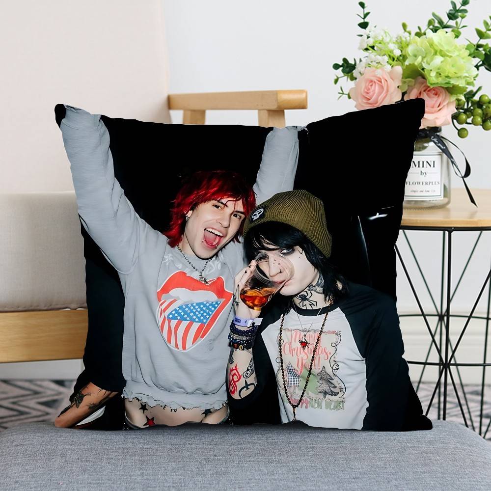 Popular HJake Webber Johnnie Guilbert Throw Pillow Covers Pattern Cushion Cover Suitable For Sofa Bedroom Car Pillow Cover