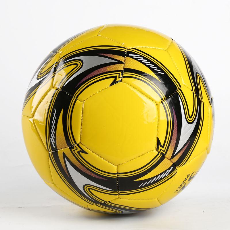 Durable No. 4/5 PVC/PU Soccer Ball for Training & Competition - Suitable for Adults & Students