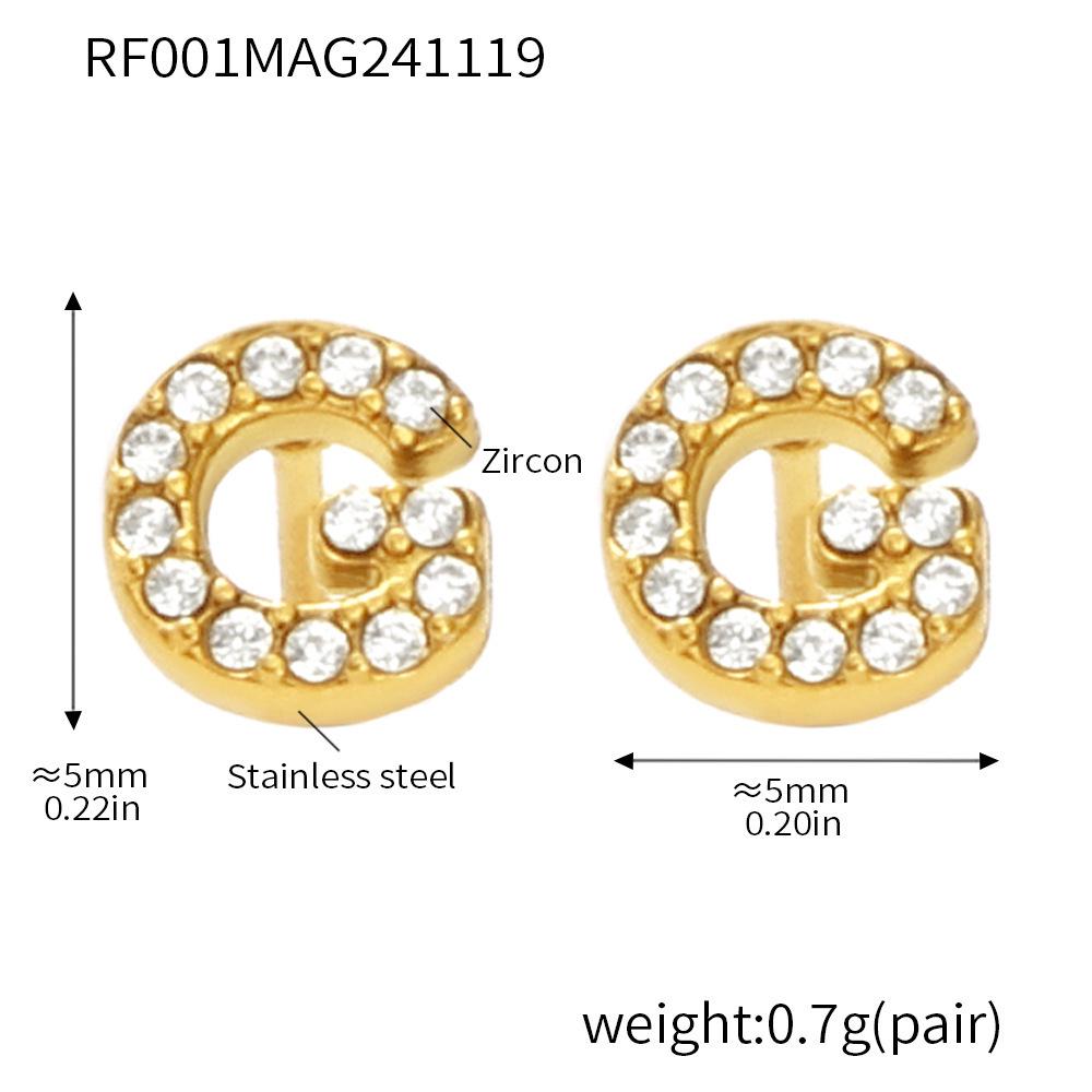 Qiong Yao 26-Letter Zircon Inlaid Jewelry Set: Gold-Plated Titanium Steel Necklace, Bracelet, Ring, and Stud Earrings.