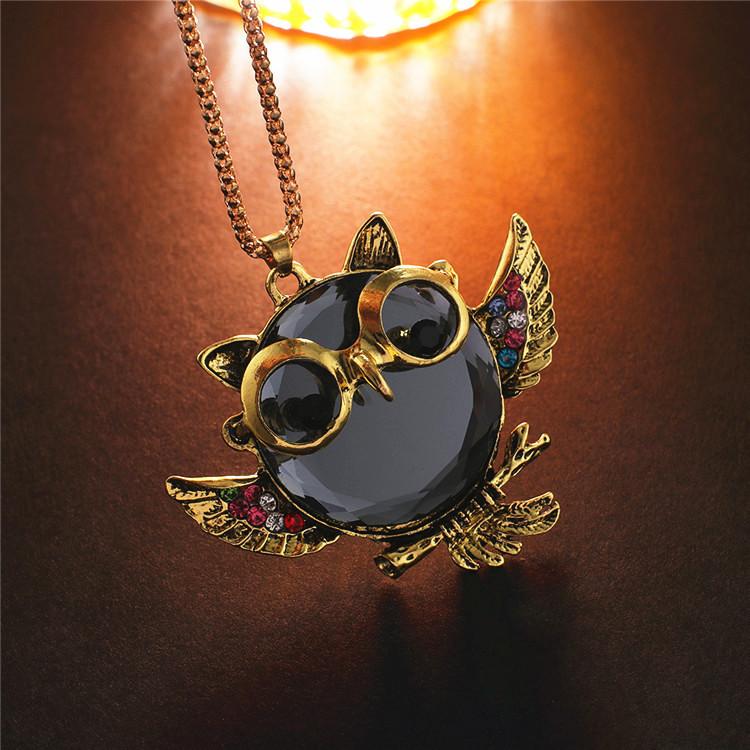 Owl Pendant Necklace for Women Colorful Vintage Style Minimalist Elegant Fashion Jewelry European American Trend Gift