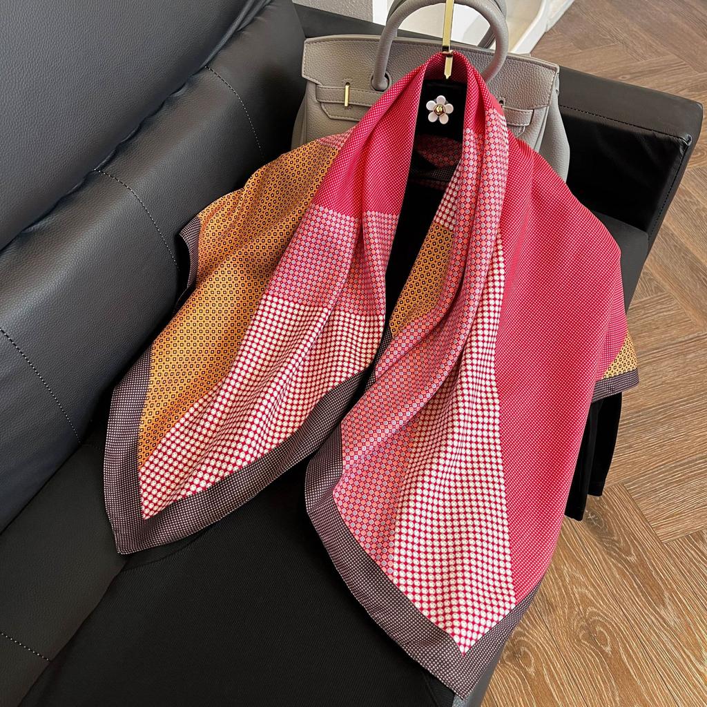 Fashion Twist Silk Scarf Color Block Printed Scarf Twill Silk Large Square Scarf 91x91cm Shawl Sunscreen Travel Headscarf
