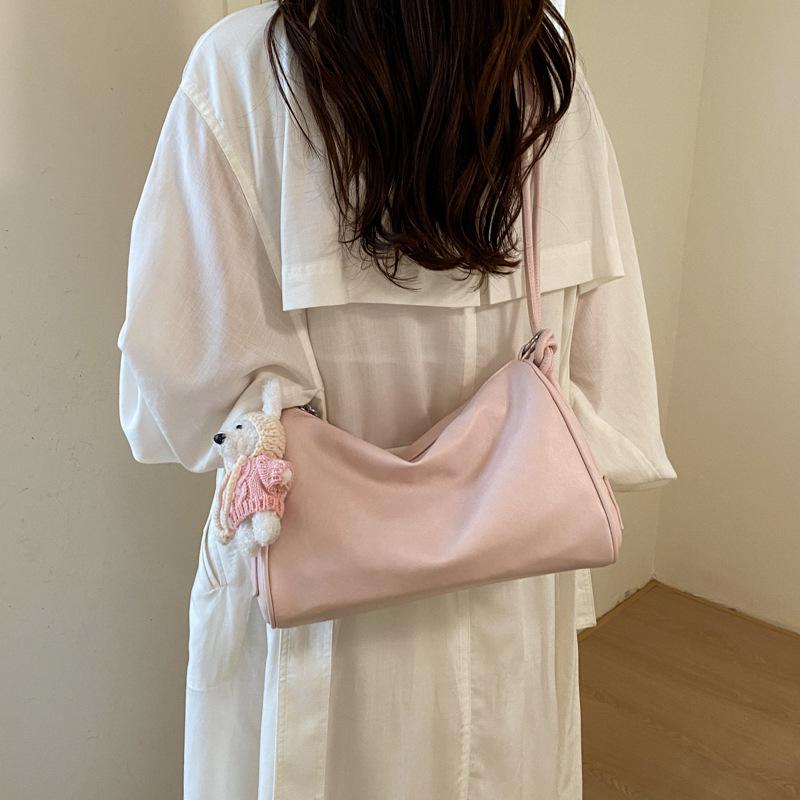 Chic Retro Leather Crossbody Bag: 2026 Summer Collection for Women