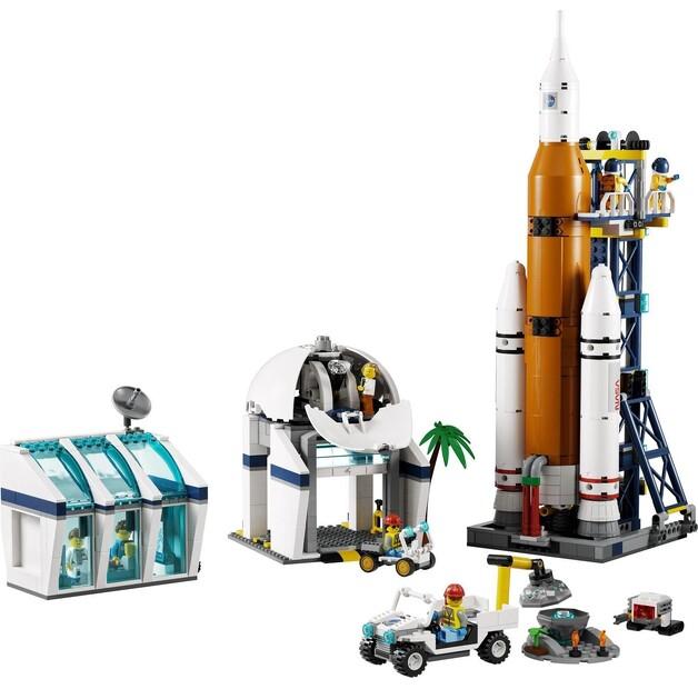LEGO City 60351 Rocket Launch from the Cosmodrome