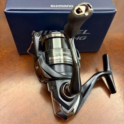 Shimano 22 MIRAVEL 2500 Spinning Reel w Box Paper from Japan