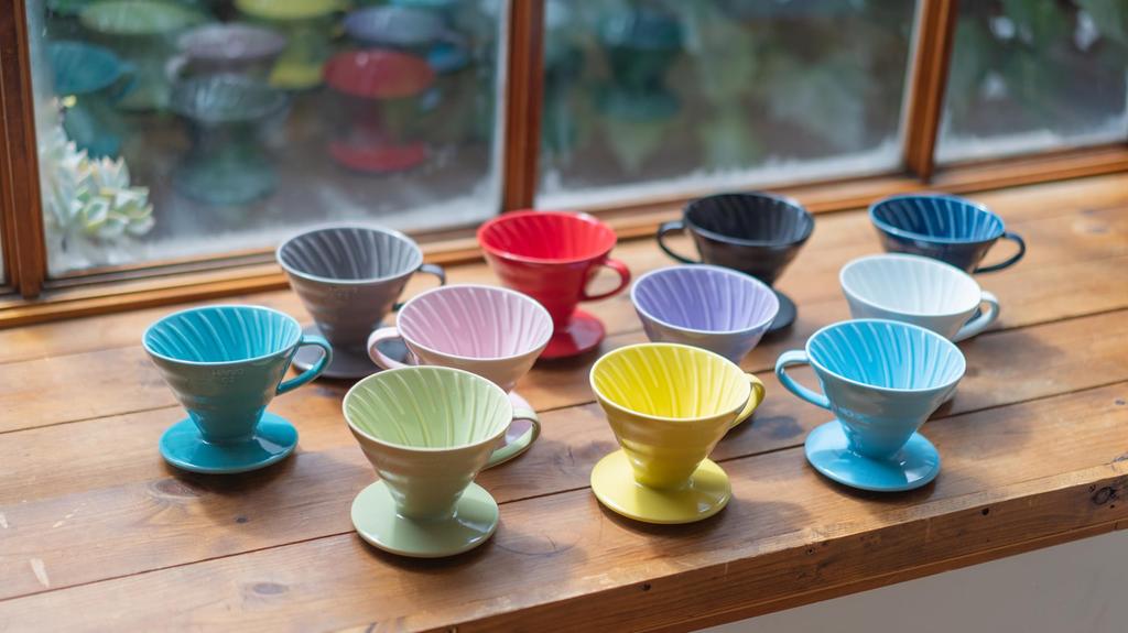 HARIO V60 Transparent Dripper 02 Ceramic W Dishwasher Safe For Cups 300ml White Made In Japan 1-4 VDC-02W