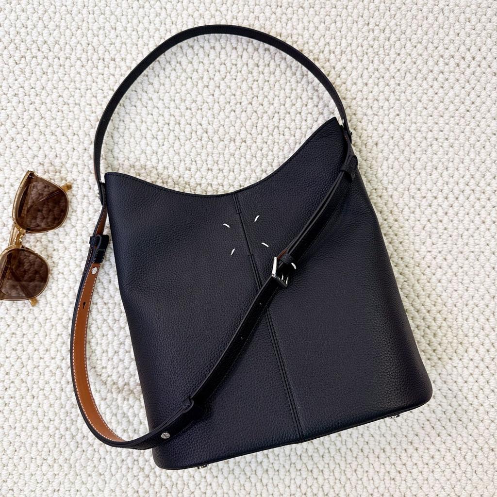 2025 Neue Hobo-Bucket-Tasche aus Oberleder, Unterarmtasche, große Kapazität, Pendler-Handtasche, Einzel-Schulter, Crossbody-Tragetasche