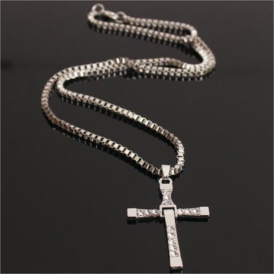 Fast and Furious 7 Moive Cross Tourette Necklace Dominic Toretto Crystal Jesus Cross Pendant Necklace for Men Gifts Jewelry