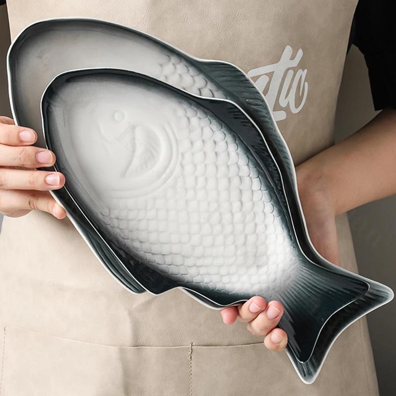 Kreativer Keramikteller in Fischform, einfaches Restaurantgeschirr, gedämpftes Fischgericht, gegrillte Fisch- und Meeresfrüchtegerichte, Speiseteller