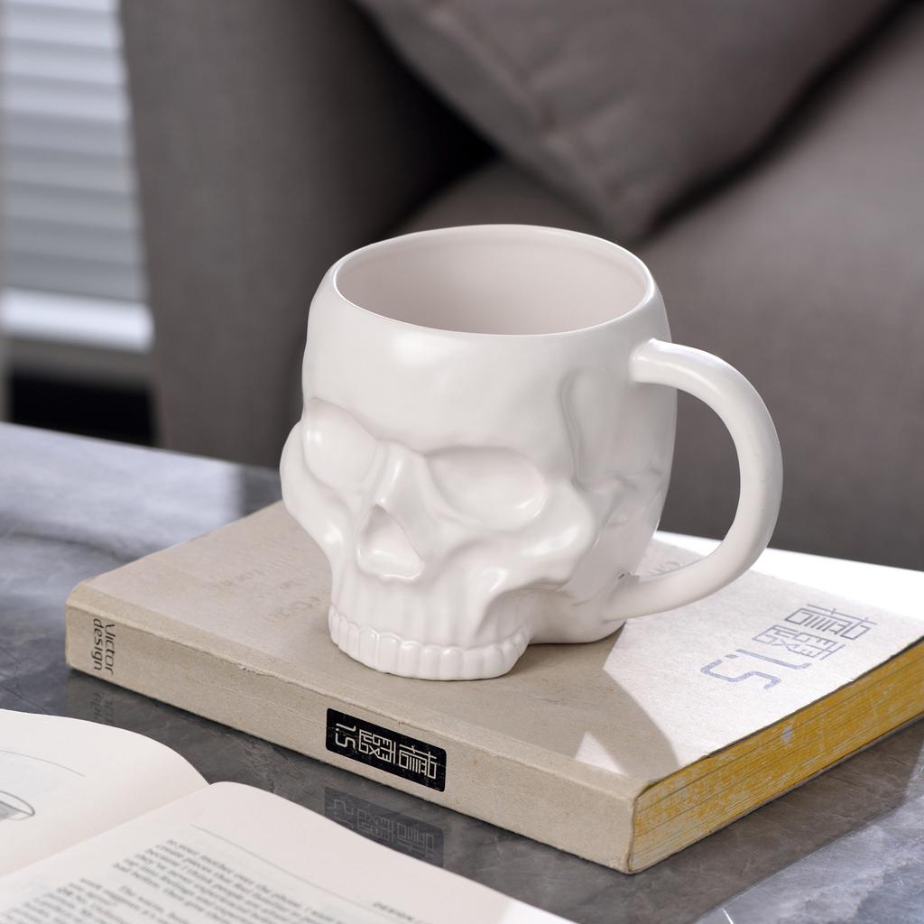 1 STÜCK 600 ML Halloween-Totenkopf-Tasse mit Henkel, deckelloser Keramikbecher, lustige Wasser-, Bier-, Milch-, Mokka-Tasse, kreativer Modellierbecher