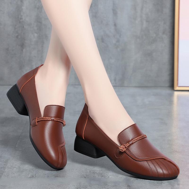 

Женские туфли на среднем каблуке из мягкой кожи, осень 2025 г., новые нескользящие туфли для мам, удобные повседневные туфли с мягкой подошвой, простые, изящные 37(Foot23.5cm)