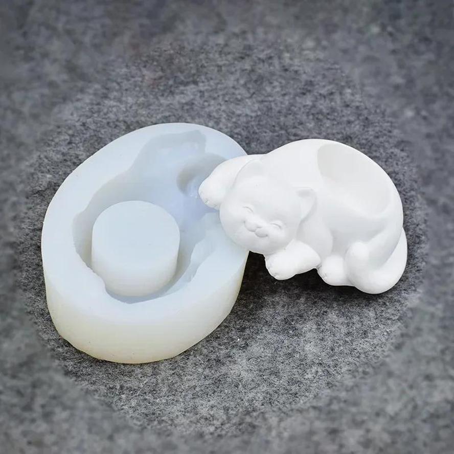 

Cute Small Cat Molds Candlestick Mold Cement Flower Pot Mold Concrete Mold Meat Cat Animal Flower Pot Home Decoration Accessory білий