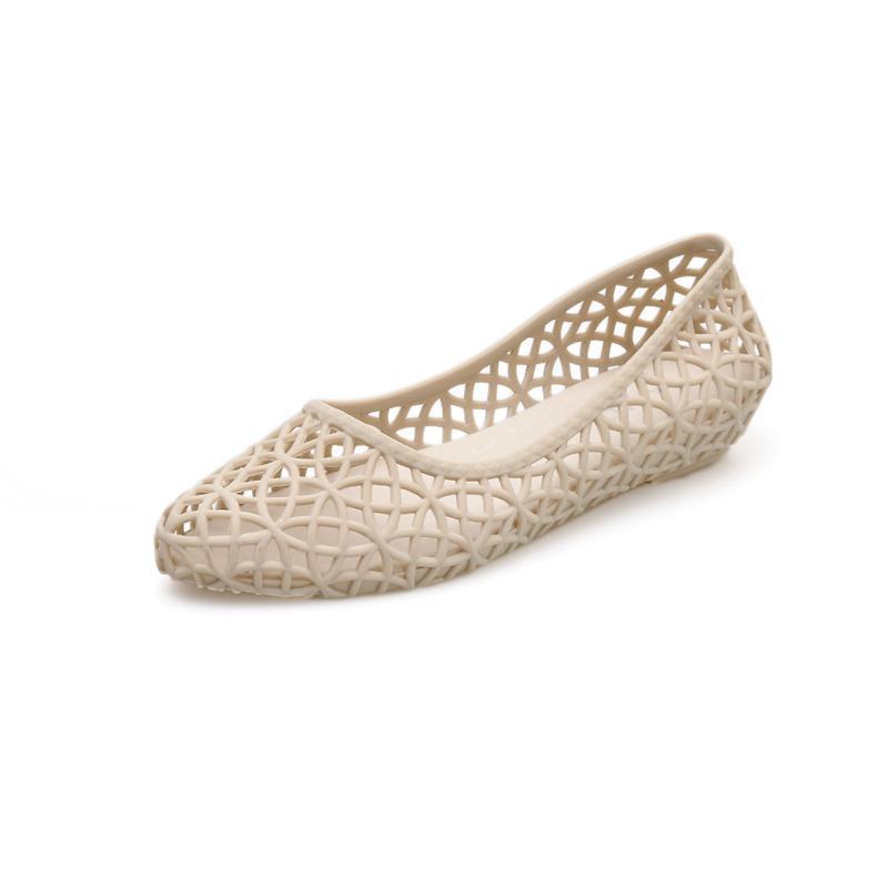 

2025 новые повседневные сандалии на мягкой подошве женские на плоской подошве летняя мода полые туфли-желе мелкие пластиковые одинарные туфли пляжная обувь 41