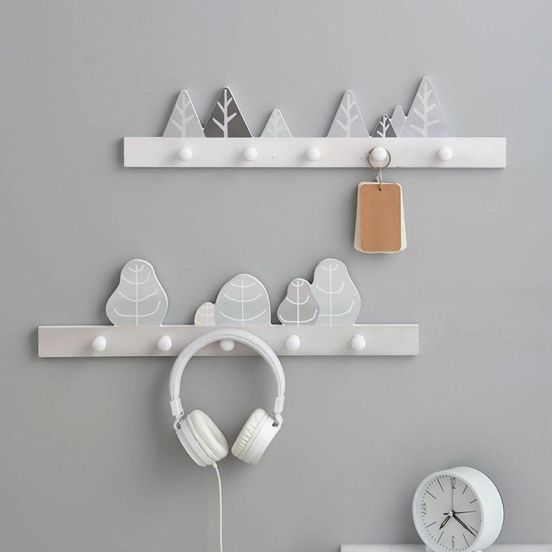 1pcs Europe Wooden Hooks Ornaments Creative Porch Door Wall Decoration Coat Hook Key Holder Househol