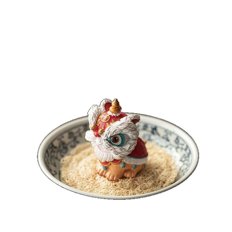 Color-Changing Waking Lion Tea Pet Ornament: New Chinese Style Tea Table Decoration