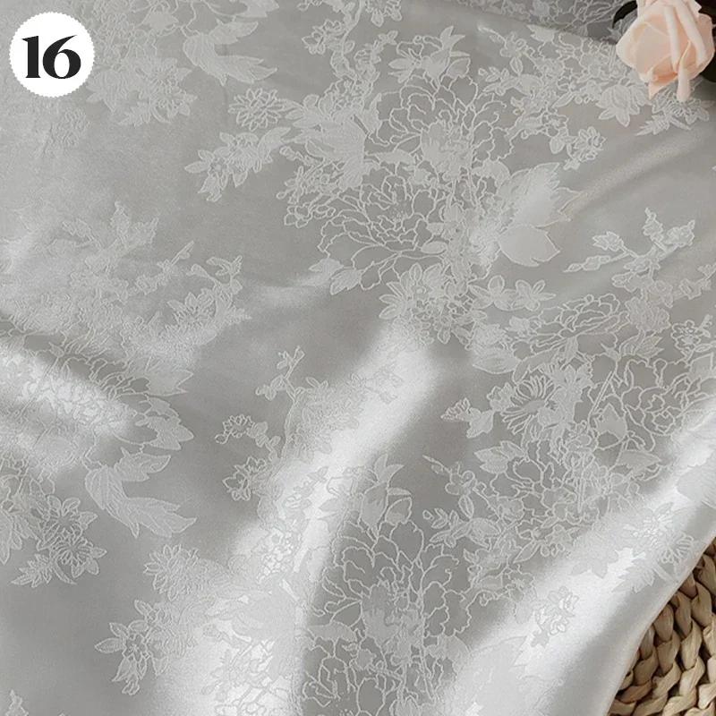 Vintage Kyselina octová Saténová látka Měkký vzor květinových větví Žakárová látka na Oblečení Šaty Sukni Cheongsam DIY Šití Textil