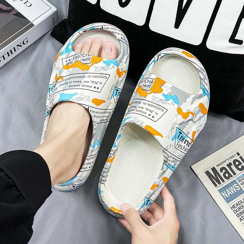 Men's Outdoor Sports Beach Sandals Thick Soles Non-slip Family Fashion Casual Light Bathroom Slippers Walking Men's Shoes