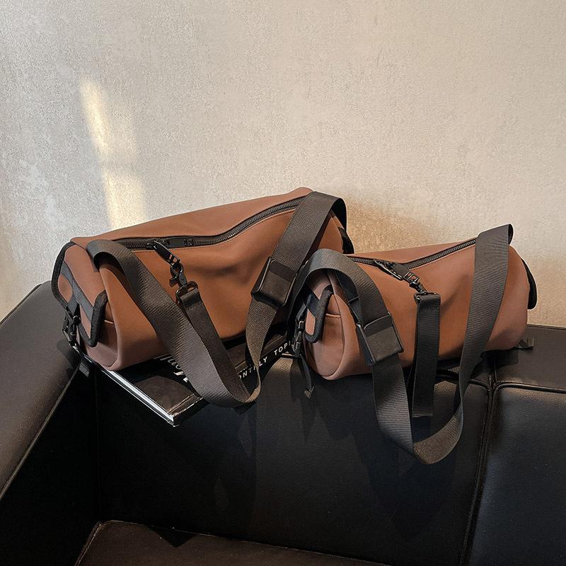 2025 Winter New Women's Bag Personalized Niche Shoulder Bag Trendy Korean Version Large Capacity Leisure Sports Crossbody Pillow Bag