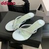 Calzado para mujer – Sandalias