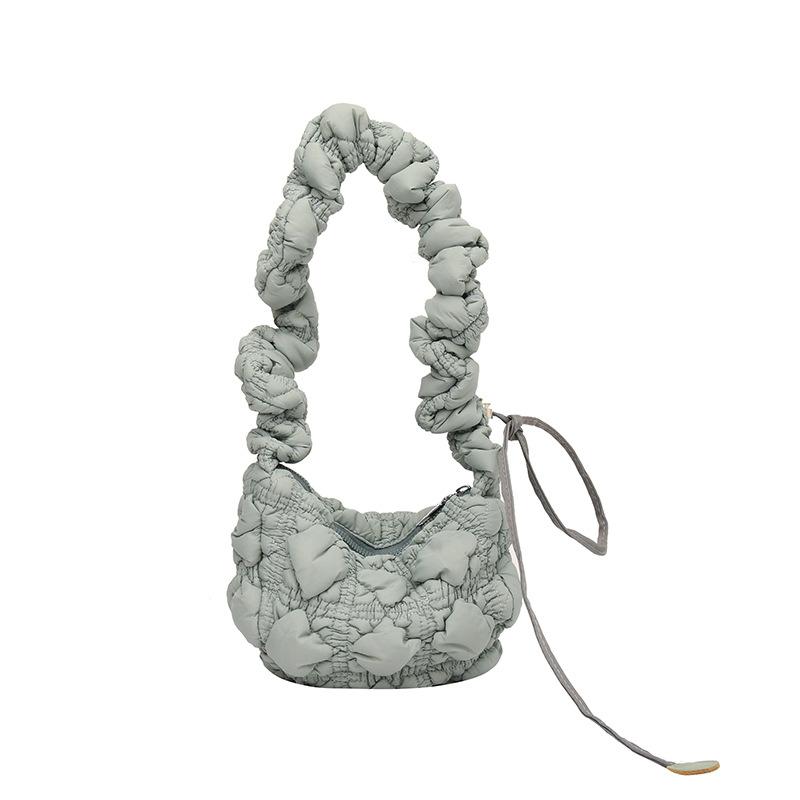 Summer new dumpling bag niche cute wind cloud pleated bag casual simple shoulder messenger bag