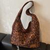 Autumn New Leopard Print Texture Women's Shoulder Messenger Bag Large Capacity Commuter Underarm Bag Women's Bucket Bag