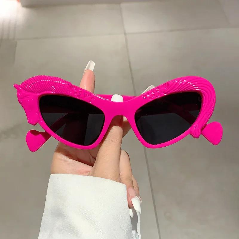 New Fashion Vintage Horse Frame Cat Eye Sunglasses Women For Men Sun Glasses Punk Shades Luxury Brand Designer Funny Eyeglasses
