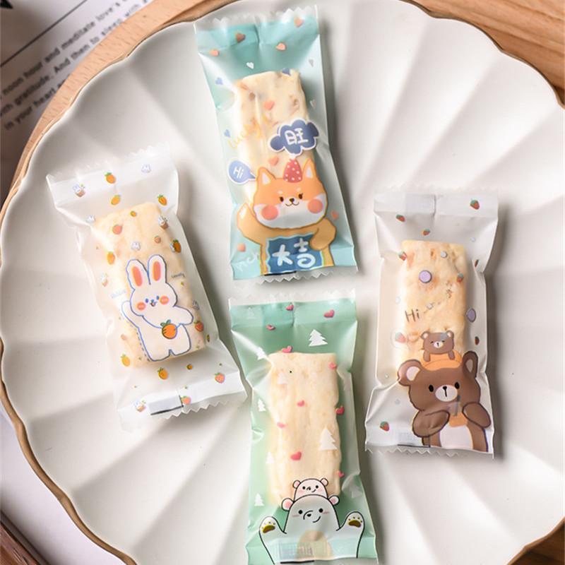100Pcs 4x9cm Cute Cartoon Animal Printed Plastic Baking Packaging Nougat Toffee Candy Food Machine Sealed Gift Bags