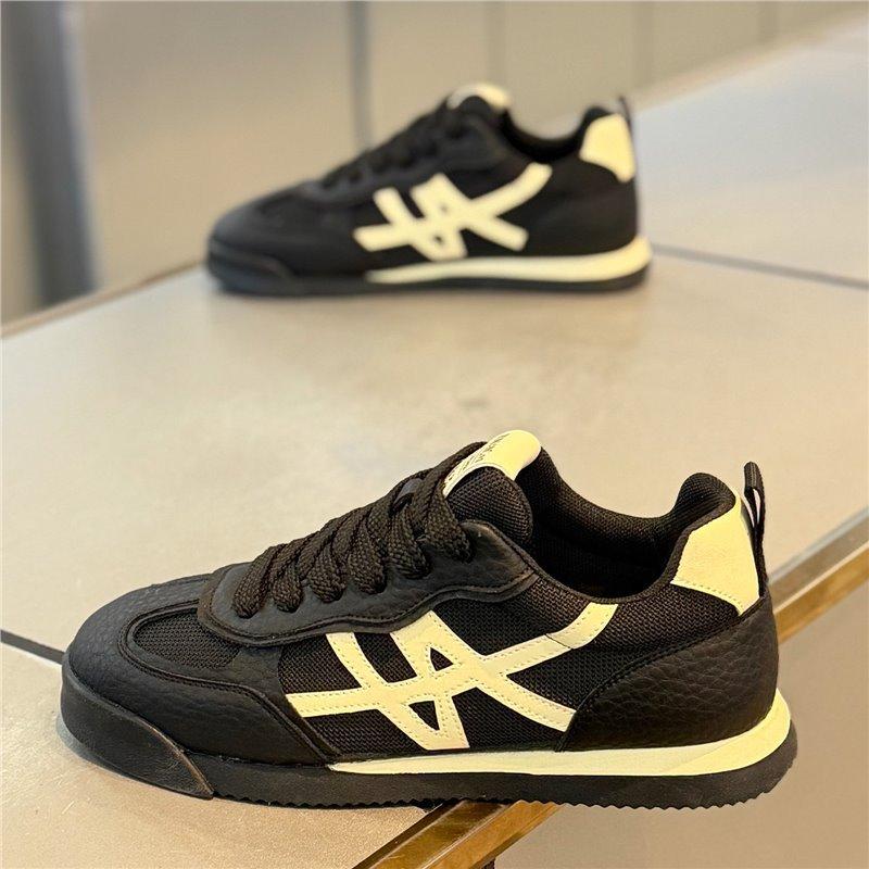 Spring new daily simple board shoes soft sole single shoes light leather surface light Forrest Gump shoes