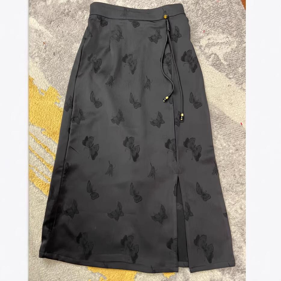 Damen Hochtaillierter Jacquard-Rock mit Quasten, Frühjahr 2025: Schlankmachender, drapierter, gerader Schnitt im neuen chinesischen Stil