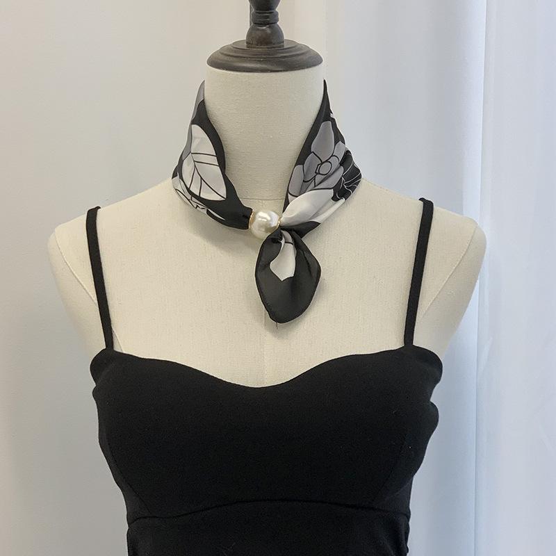 Silk scarf new pearl necklace spring and summer thin magnetic buckle lazy silk scarf women's pendant scarf collarbone chain