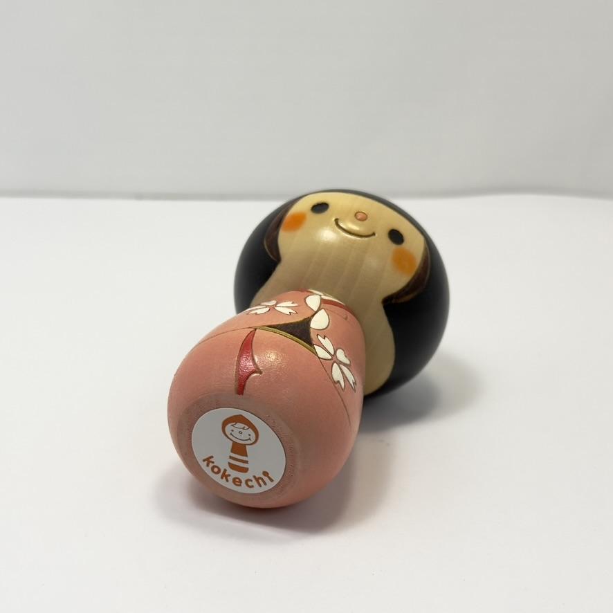 Usaburo Holz Kokeshi Puppe Okappa Shiroihana Rosa 9cm Hoch Hergestellt in Japan